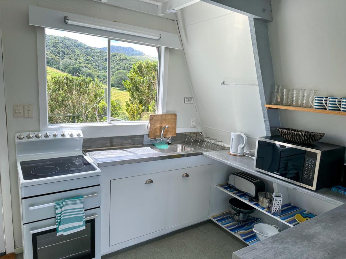 Pohutukawa Coastal Chalets Coromandel Eksteriør billede
