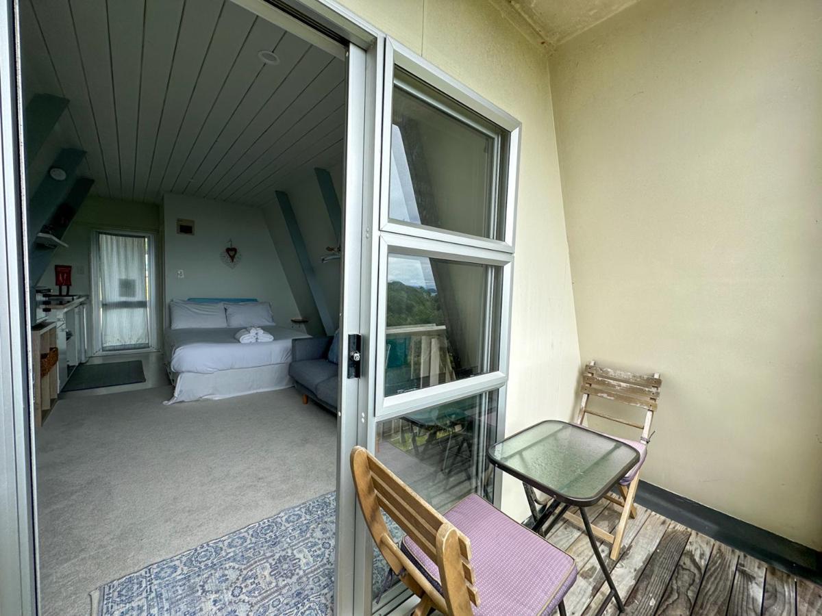 Pohutukawa Coastal Chalets Coromandel Eksteriør billede