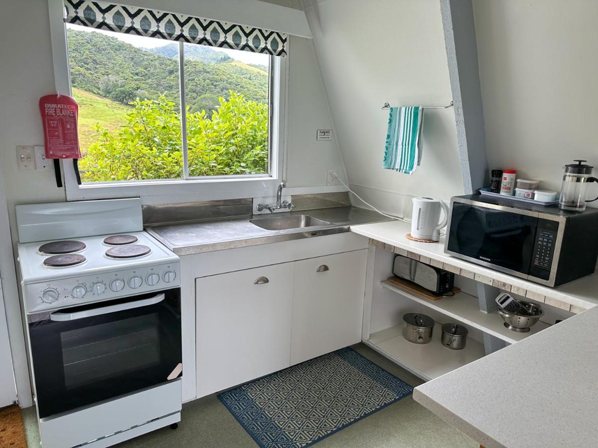 Pohutukawa Coastal Chalets Coromandel Eksteriør billede